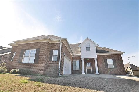 Tupelo ms zillow - Zillow has 21 photos of this $399,900 4 beds, 3 baths, 2,622 Square Feet single family home located at 878 S Highland Dr, Tupelo, MS 38801 MLS #23-3773. 